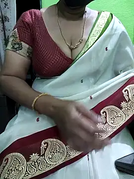 niiveditha online show from October 8, 2025, 2:36 pm