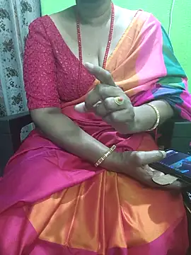 Snapshot of niiveditha chatting on December 14, 2025, 1:38 pm niiveditha online show from December 14, 2025, 1:38 pm
