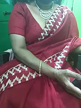 Snapshot of niiveditha chatting on December 15, 2025, 3:27 pm niiveditha online show from December 15, 2025, 3:27 pm