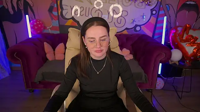 DivineJass online show from March 3, 2025, 10:38 am