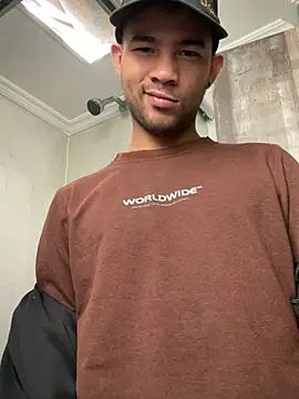 Snapshot of Twink_X chatting on February 13, 2025, 1:48 pm Twink X online show from February 13, 2025, 1:48 pm