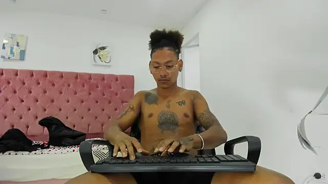 blackdirty420 online show from February 18, 2025, 6:04 pm