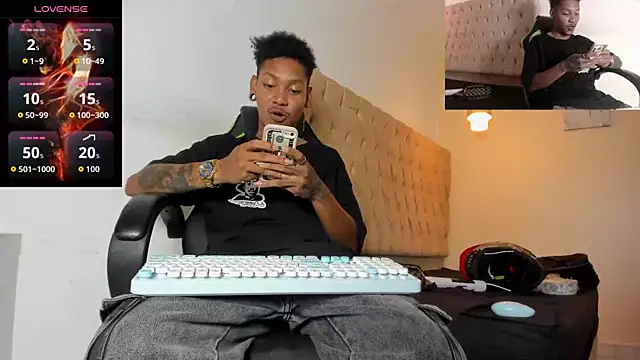 blackdirty420 online show from October 3, 2025, 7:44 pm