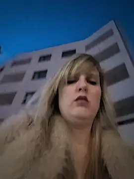 Sexybiene969 online show from March 19, 2026, 5:39 pm