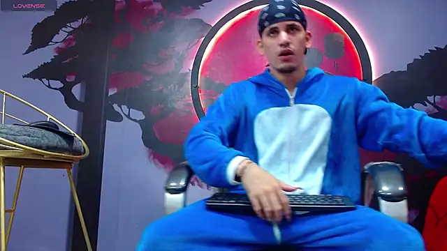 Dirty Kingg online show from November 2, 2025, 8:11 pm