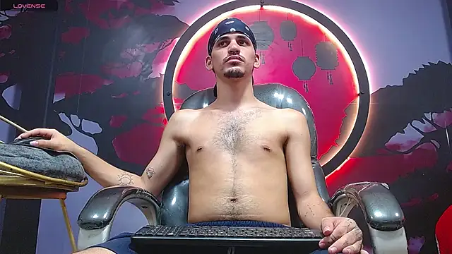 Dirty Kingg online show from November 9, 2025, 9:13 pm