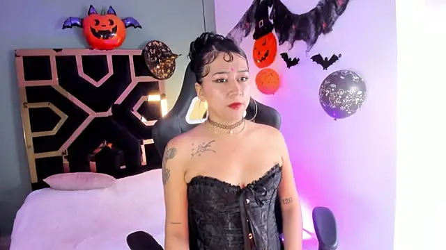 Samantha spencer online show from October 15, 2025, 3:39 am
