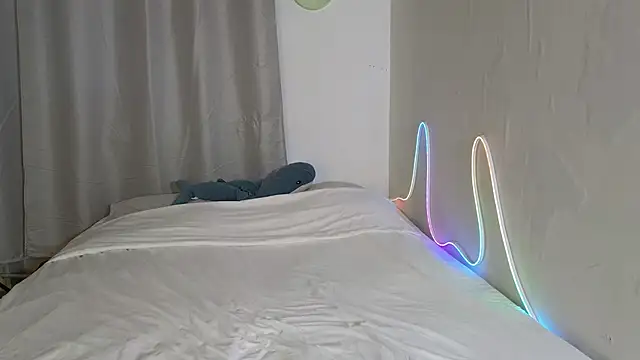 Julian wins online show from April 2, 2026, 12:08 am