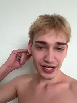 Julian wins online show from April 10, 2026, 11:48 am