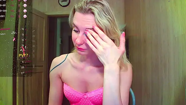 Caramel piegirl online show from April 7, 2026, 12:00 am