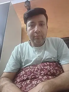 innocentboy1987 online show from July 13, 2026, 8:50 am