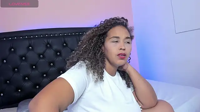 nina caster online show from February 13, 2025, 7:03 am