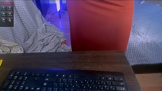 Snapshot of holyharlot chatting on February 10, 2025, 11:15 am holyharlot online show from February 10, 2025, 11:15 am