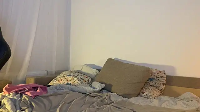 Snapshot of Sabrinaanddaniel chatting on February 21, 2025, 3:23 am Sabrinaanddaniel online show from February 21, 2025, 3:23 am