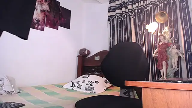 Snapshot of Bull_Xvi chatting on October 5, 2025, 1:26 am Bull Xvi online show from October 5, 2025, 1:26 am