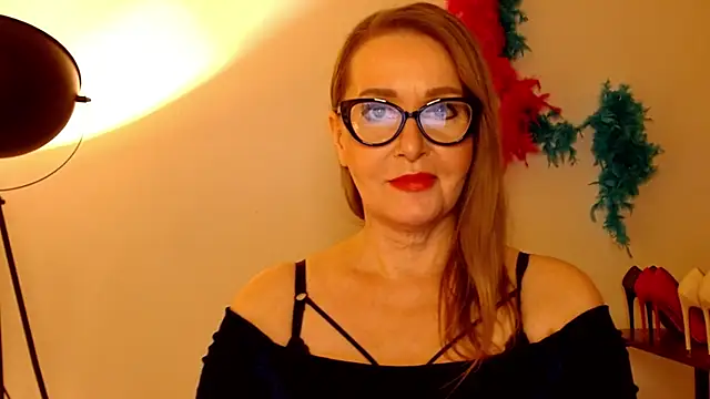 Snapshot of leaxSTAR chatting on February 25, 2025, 5:58 pm leaxSTAR online show from February 25, 2025, 5:58 pm