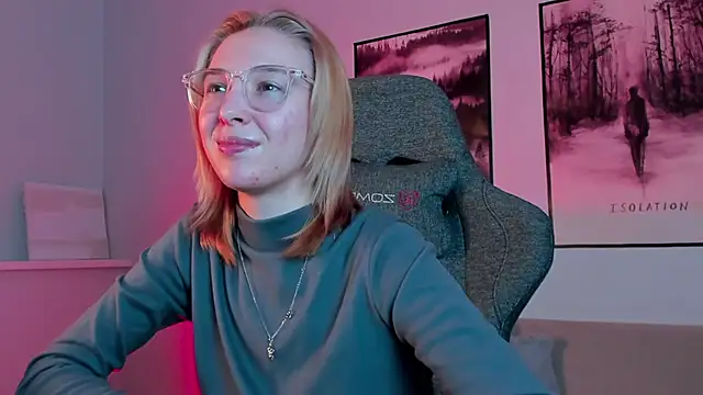 Snapshot of PhilippaAdamas chatting on February 22, 2025, 8:50 am PhilippaAdamas online show from February 22, 2025, 8:50 am