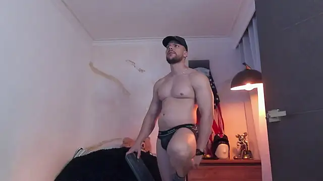 Snapshot of bakersboyssexys chatting on February 4, 2026, 2:39 am bakersboyssexys online show from February 4, 2026, 2:39 am