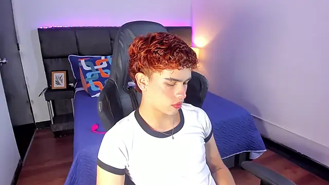 Aiiden 15 online show from December 5, 2025, 12:58 pm