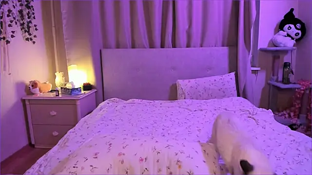 MiaRanki online show from December 3, 2025, 1:24 am