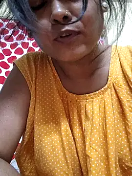 BOLDBEAUTY09 online show from February 9, 2025, 1:33 am