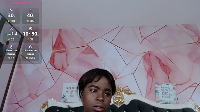 LindaBird online show from January 13, 2026, 9:09 pm