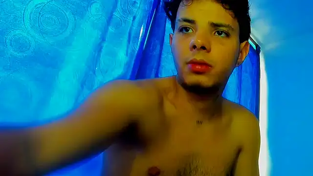 Snapshot of Alessandro_1610 chatting on December 13, 2025, 8:04 pm Alessandro 1610 online show from December 13, 2025, 8:04 pm