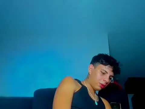 Snapshot of Alessandro_1610 chatting on February 12, 2026, 3:45 am Alessandro 1610 online show from February 12, 2026, 3:45 am