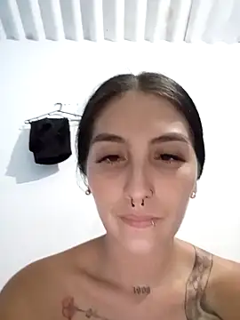 single mother indecent online show from April 16, 2026, 11:07 pm