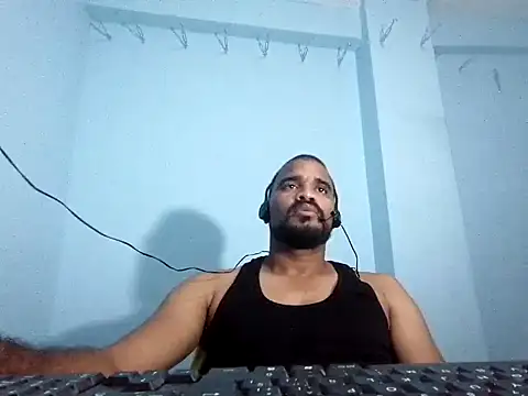 Snapshot of YOX22 chatting on March 13, 2025, 4:16 am YOX22 online show from March 13, 2025, 4:16 am