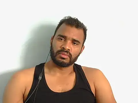 Snapshot of YOX22 chatting on October 3, 2025, 2:14 pm YOX22 online show from October 3, 2025, 2:14 pm