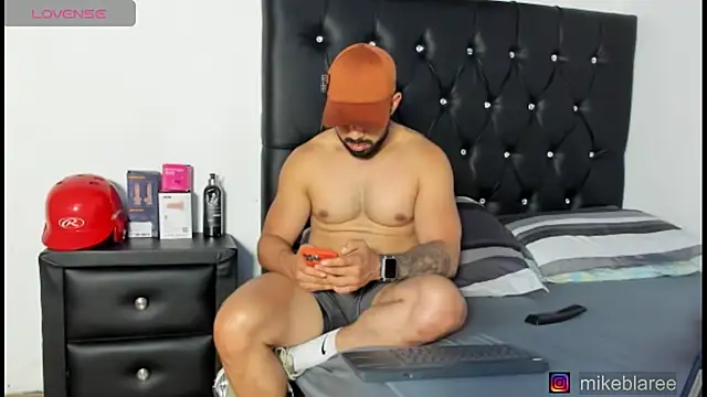 mikeblaree online show from April 17, 2026, 8:45 pm