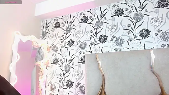 Gaby tay1 online show from April 15, 2026, 3:24 am