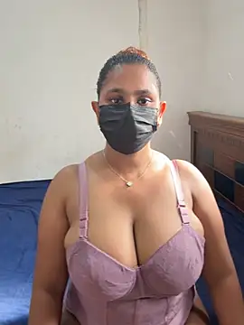 Snapshot of xxxsrilankagirl chatting on April 7, 2026, 11:10 am xxxsrilankagirl online show from April 7, 2026, 11:10 am