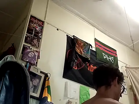 Invisibledickman online show from March 29, 2026, 11:10 am