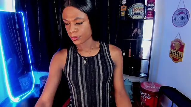 anuvyz miller  online show from February 21, 2026, 1:12 pm