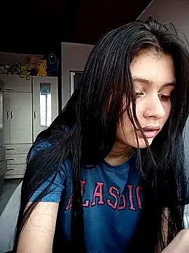 CHLOE ISABELL online show from January 8, 2026, 8:55 pm