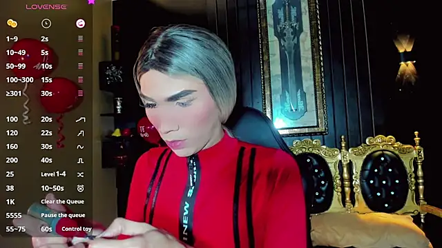 Snapshot of emelly_horny_ chatting on February 19, 2025, 11:28 am emelly horny online show from February 19, 2025, 11:28 am