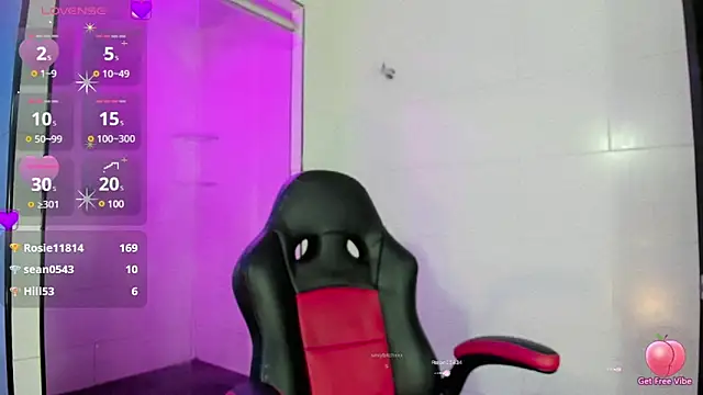 Snapshot of emelly_horny_ chatting on March 19, 2025, 11:28 am emelly horny online show from March 19, 2025, 11:28 am