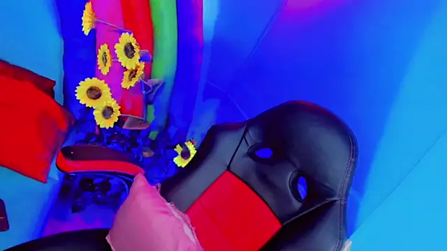 Snapshot of emelly_horny_ chatting on September 13, 2025, 7:13 pm emelly horny online show from September 13, 2025, 7:13 pm