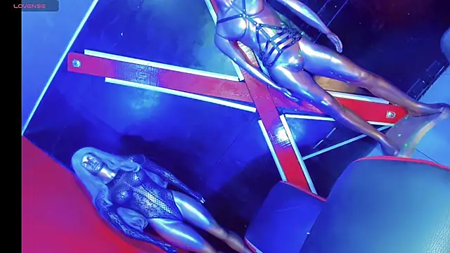 Snapshot of emelly_horny_ chatting on November 5, 2025, 7:14 pm emelly horny online show from November 5, 2025, 7:14 pm