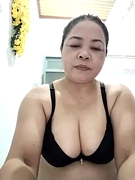 Baby-bigtits2024 online show from September 23, 2025, 10:46 pm