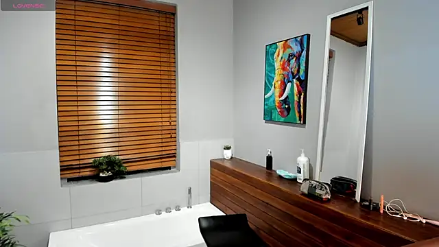 Georgina Palacios  online show from November 4, 2025, 3:38 am