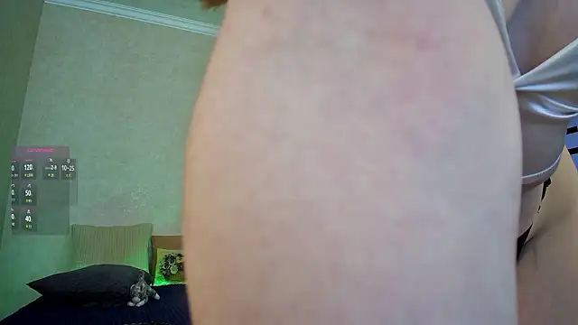 Roseaa online show from March 23, 2026, 6:17 am