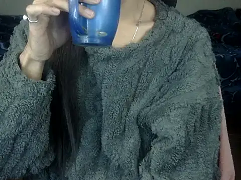 YourCDBitch online show from December 19, 2025, 9:55 pm