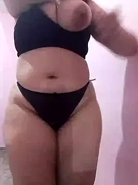Hot-wisouuu online show from October 21, 2025, 6:30 pm