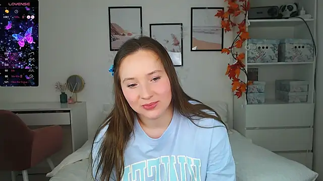 Snapshot of EmilyxxGraces chatting on February 10, 2025, 10:30 pm EmilyxxGraces online show from February 10, 2025, 10:30 pm