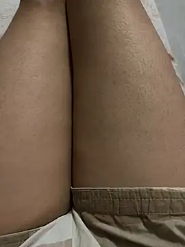 Snapshot of slust64 chatting on October 7, 2025, 6:16 pm slust64 online show from October 7, 2025, 6:16 pm