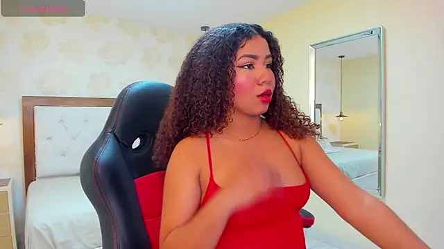 Snapshot of MELINAMARTINS chatting on February 14, 2025, 8:05 pm MELINAMARTINS online show from February 14, 2025, 8:05 pm