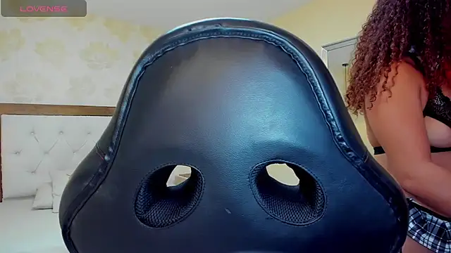 Snapshot of MELINAMARTINS chatting on February 15, 2025, 7:39 pm MELINAMARTINS online show from February 15, 2025, 7:39 pm